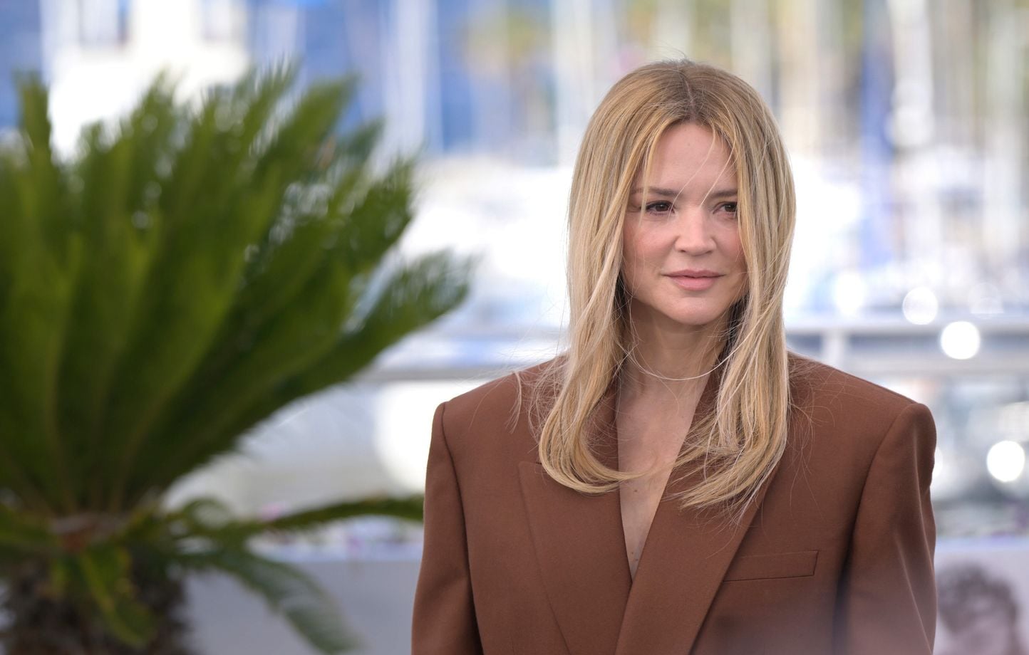 Virginie Efira, el arte de la comedia y las bombas en Irán invitadas a la Croisette Virginie Efira, el arte de la comedia y las bombas en Irán invitadas a la Croisette